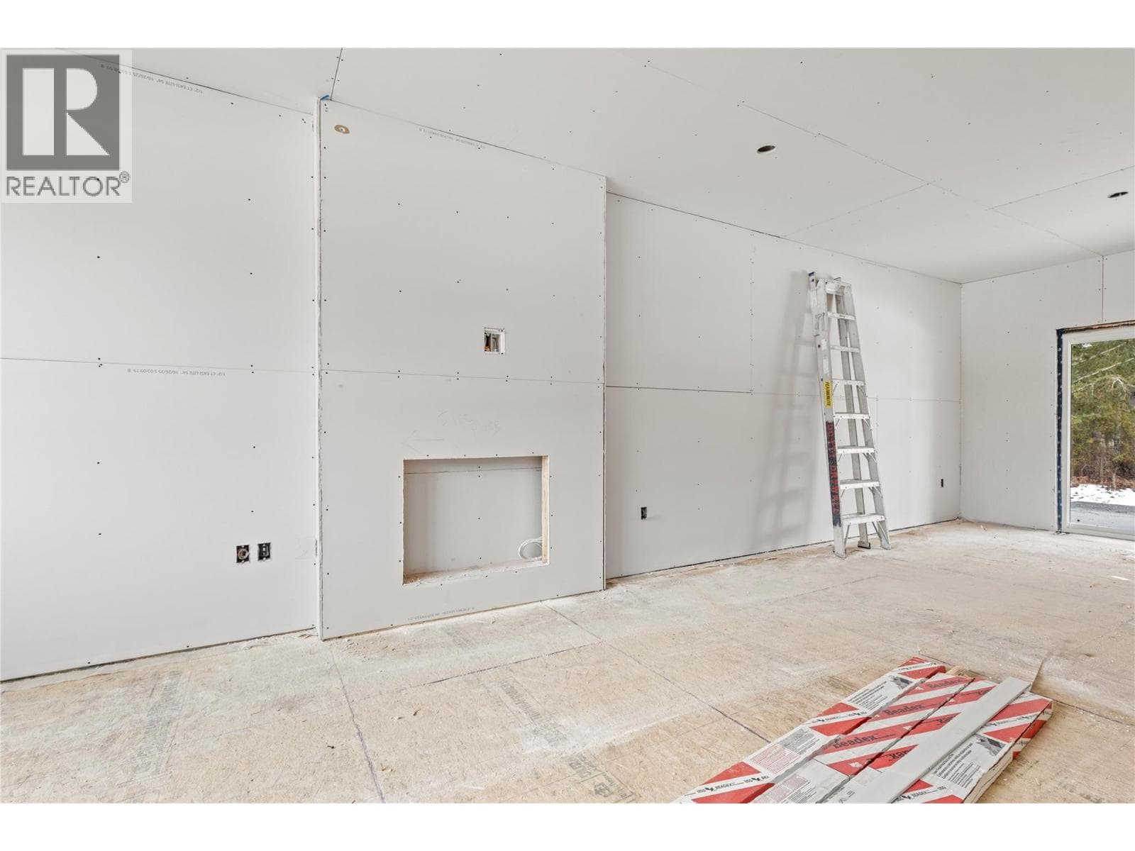 162 James Street — photo 3