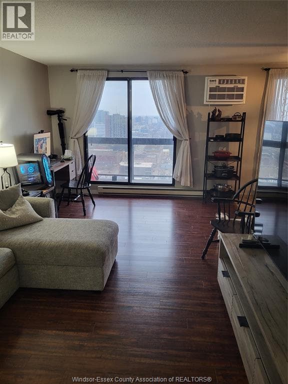 150 PARK STREET Unit# 2212, Windsor — photo 4