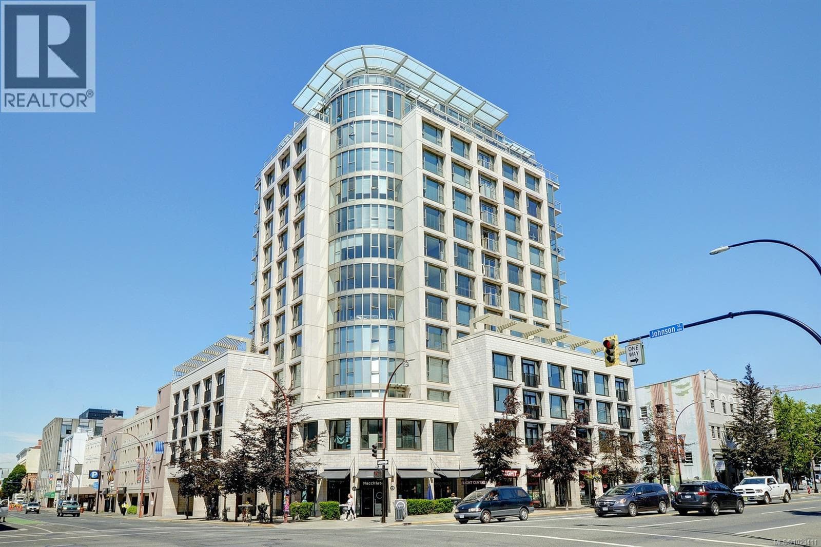 705 760 Johnson St in Downtown