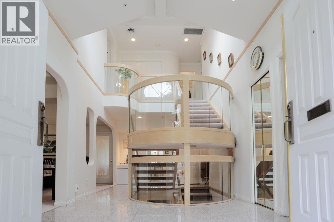6333 BUTLER STREET, Greater Vancouver — photo 2