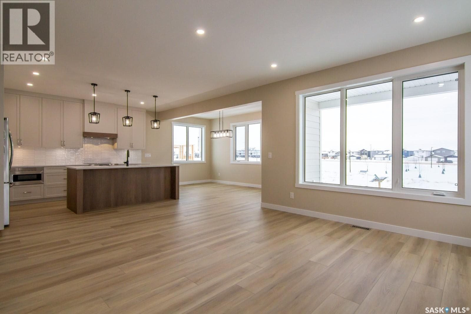 435 Sharma CRESCENT — photo 5