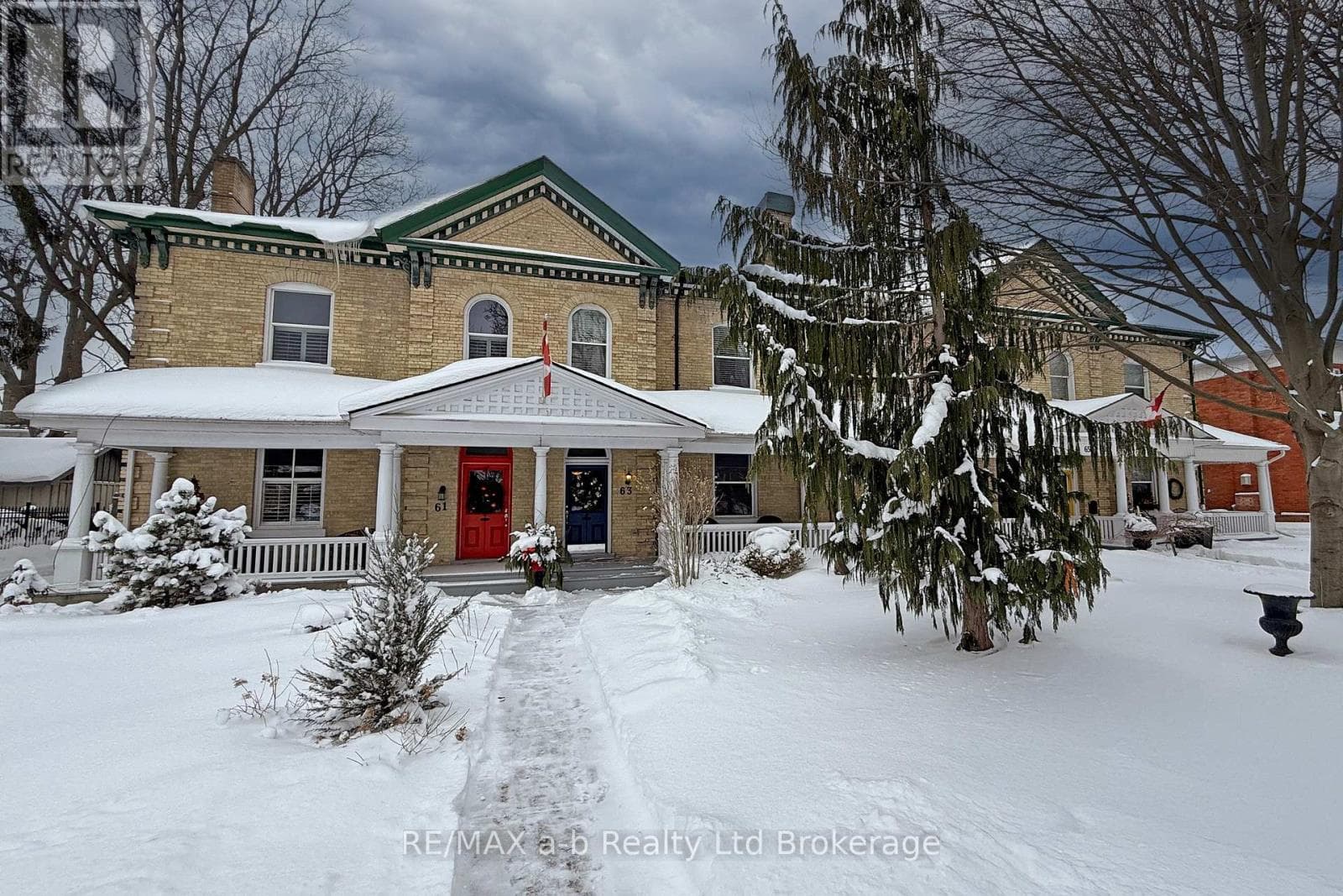 63 VANSITTART AVENUE in 