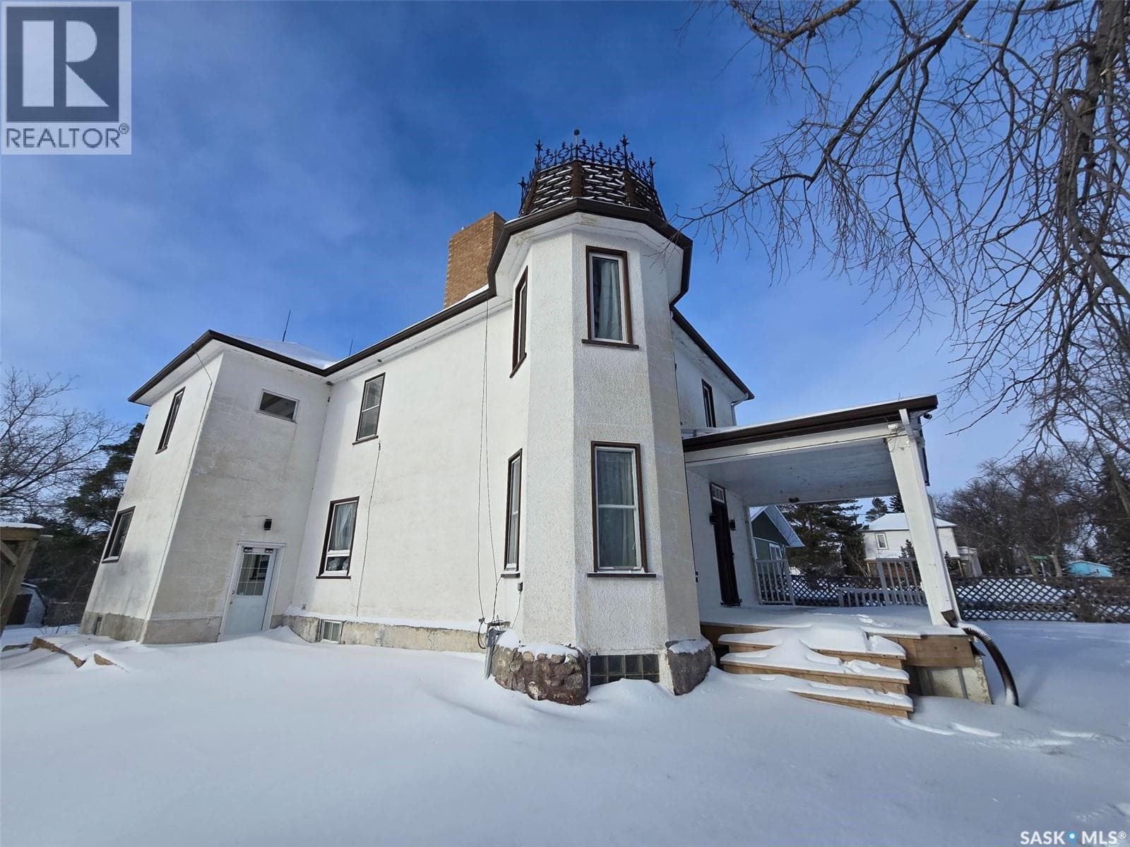 220 Richmond STREET — photo 2