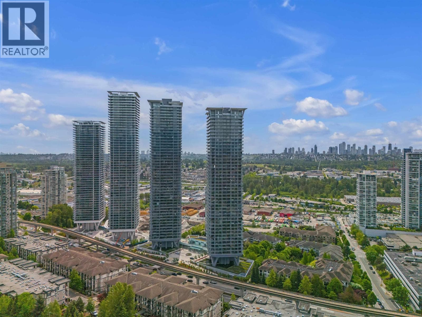 2703 4720 LOUGHEED HIGHWAY in Dawson-Delta