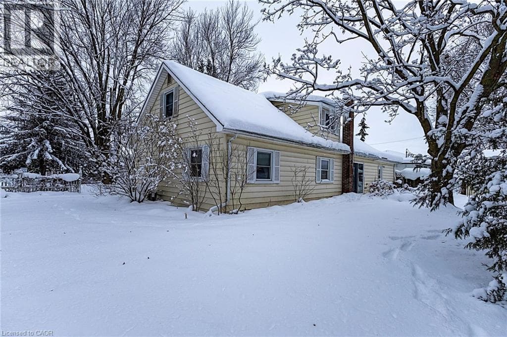 670 ELM AVENUE N — photo 4
