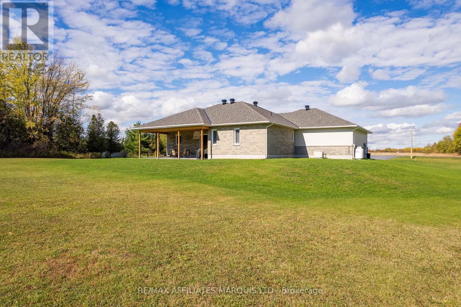 17026 MYERS ROAD, Cornwall — photo 2