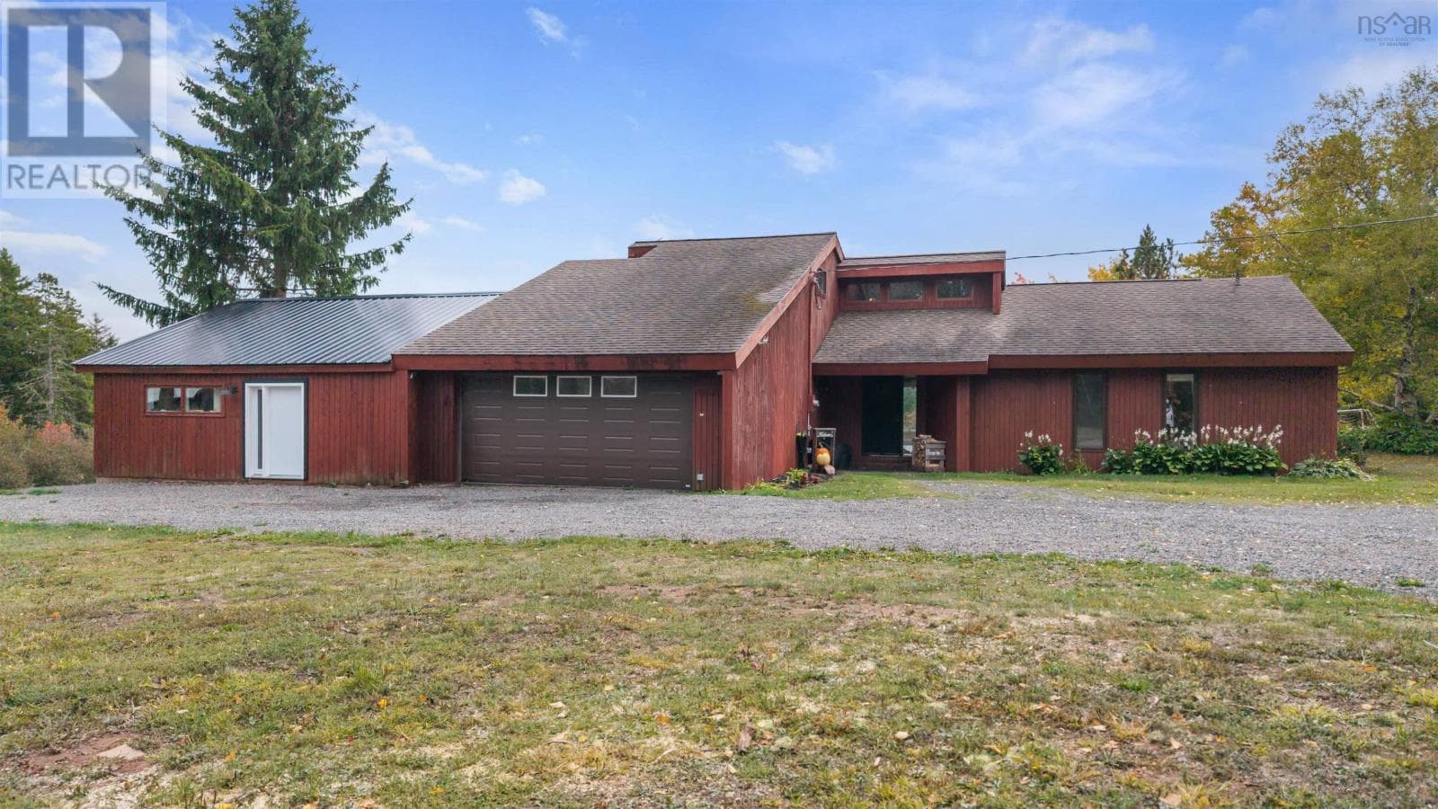 1215 HANSFORD ROAD in