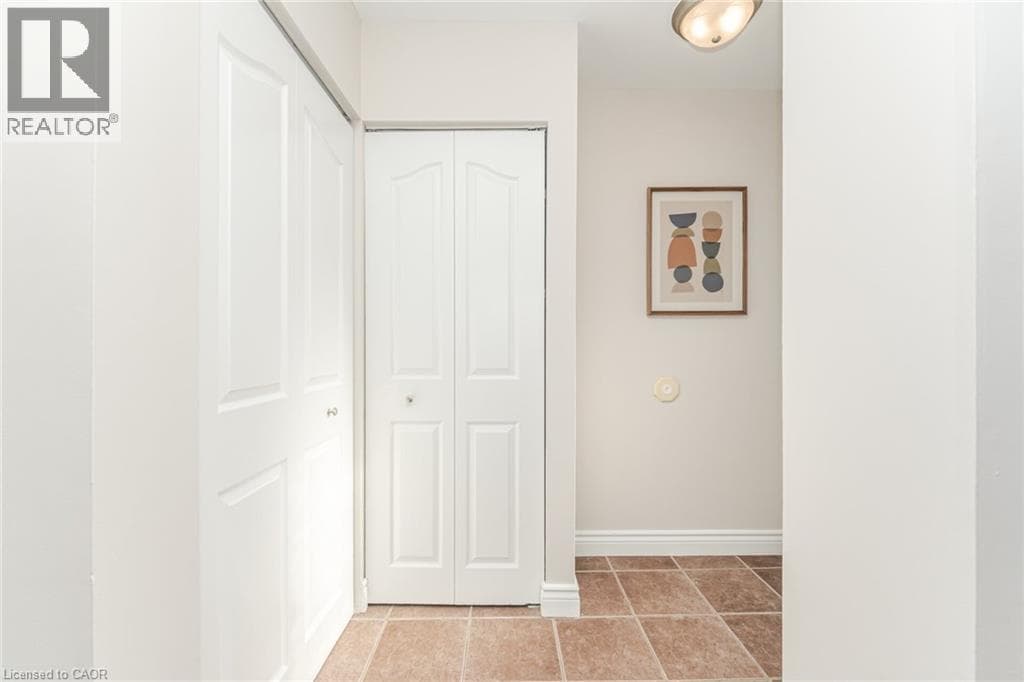 17 WHITE OWL CRESCENT — photo 3