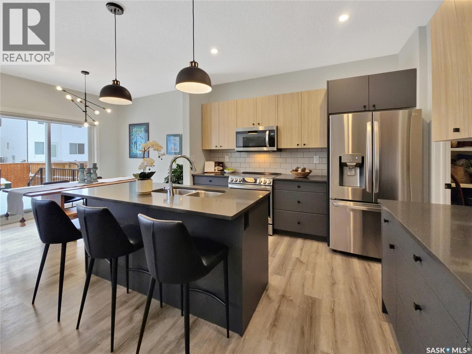 119 Doran WAY in 