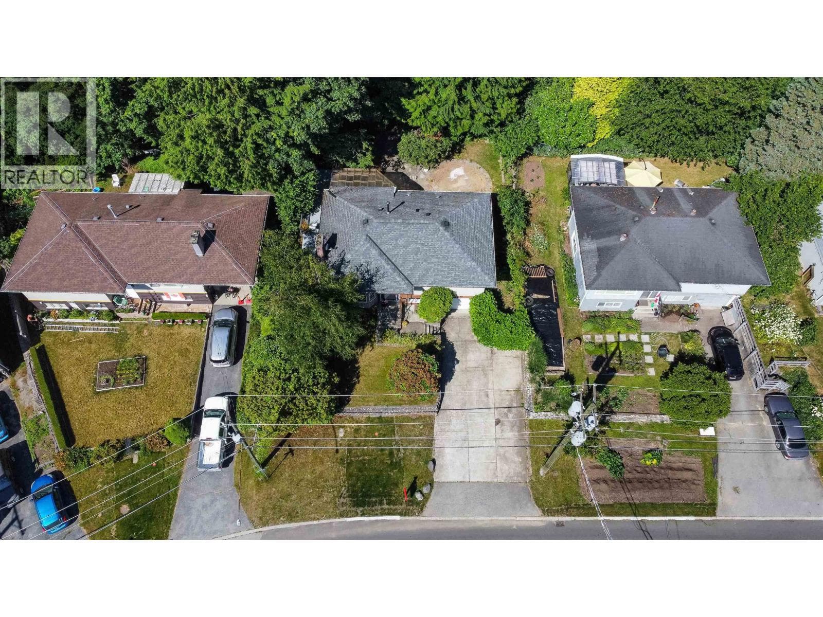 646 CLAREMONT STREET — photo 2