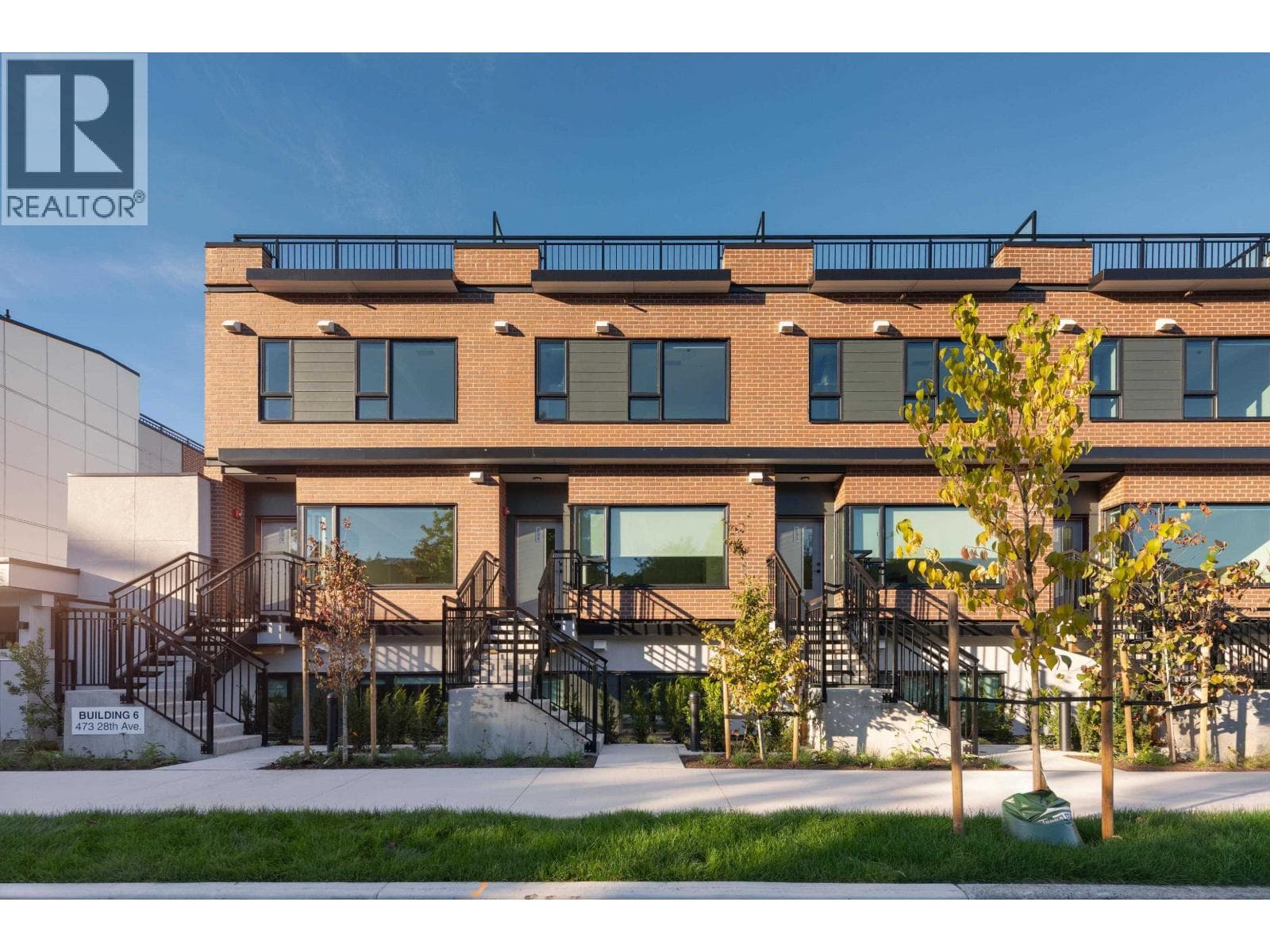 253 477 W 28TH AVENUE in Riley Park