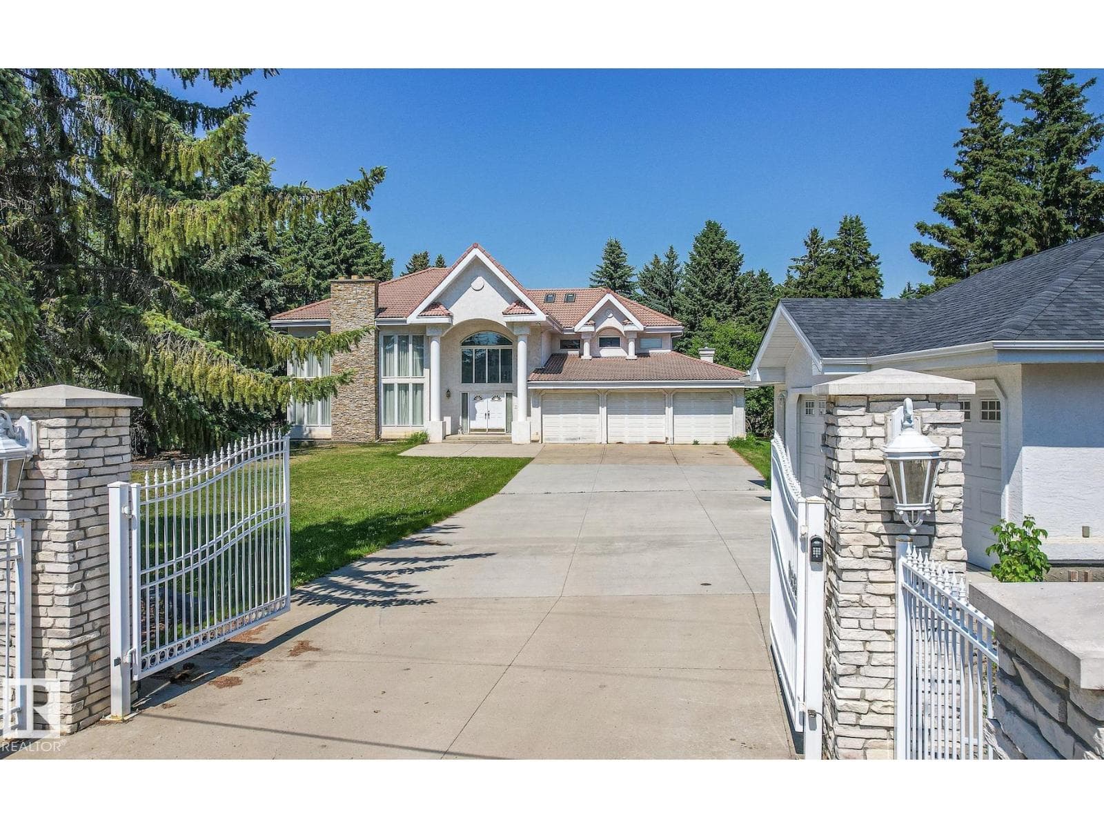 10812 5 AVENUE SOUTHWEST in RICHFORD