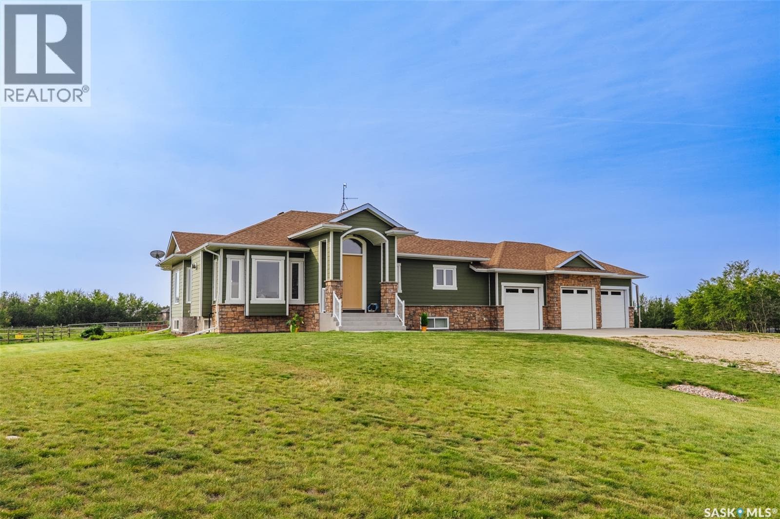118 LOUISE CRESCENT — photo 4