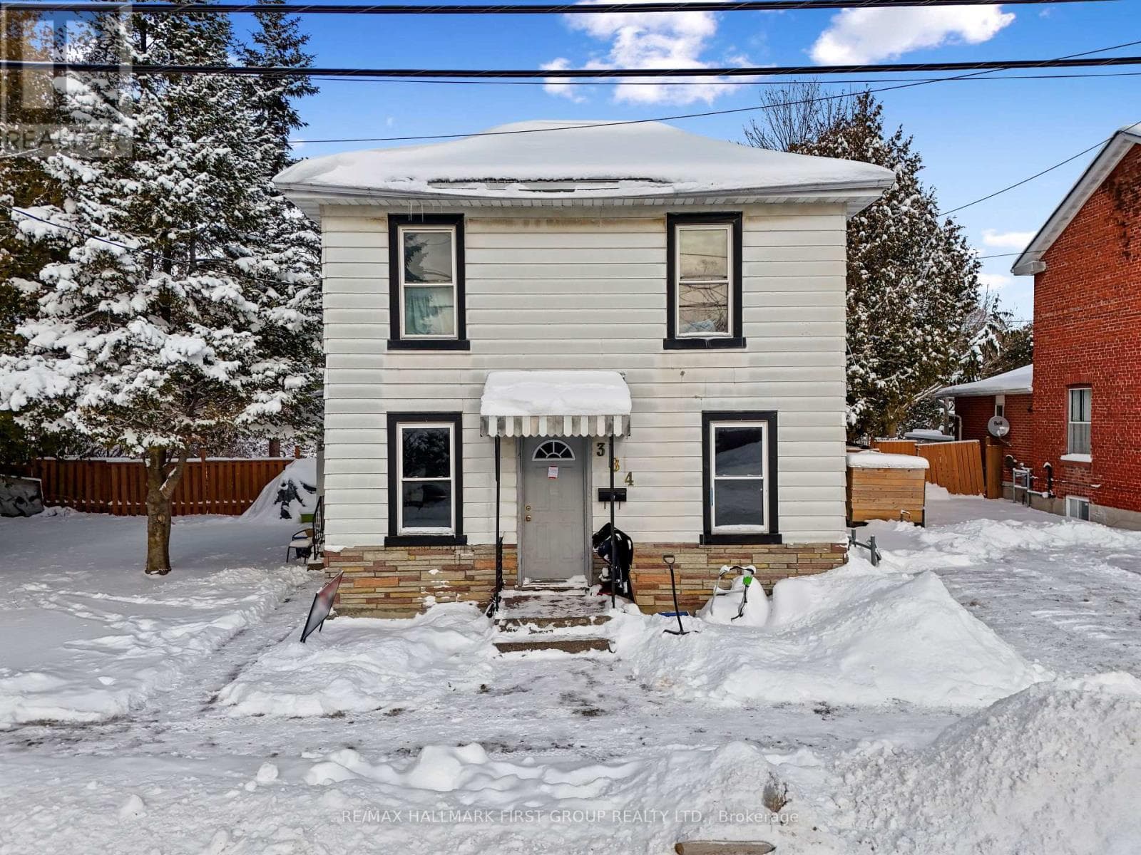 384 KING STREET WEST — photo 2