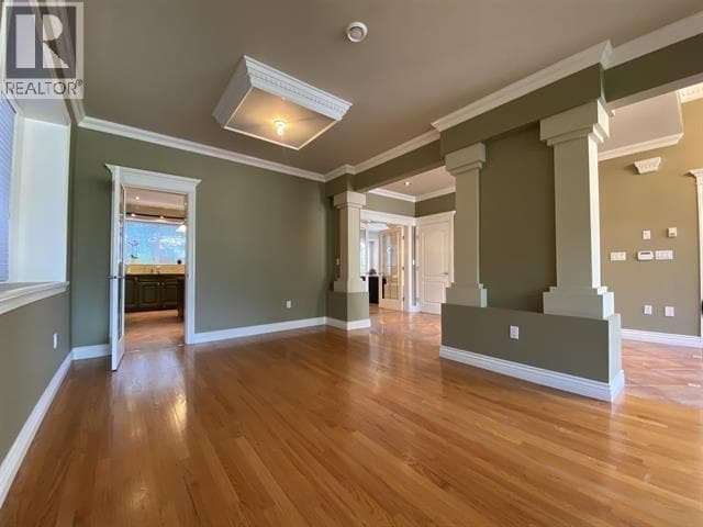 467 WEST KINGS ROAD — photo 3