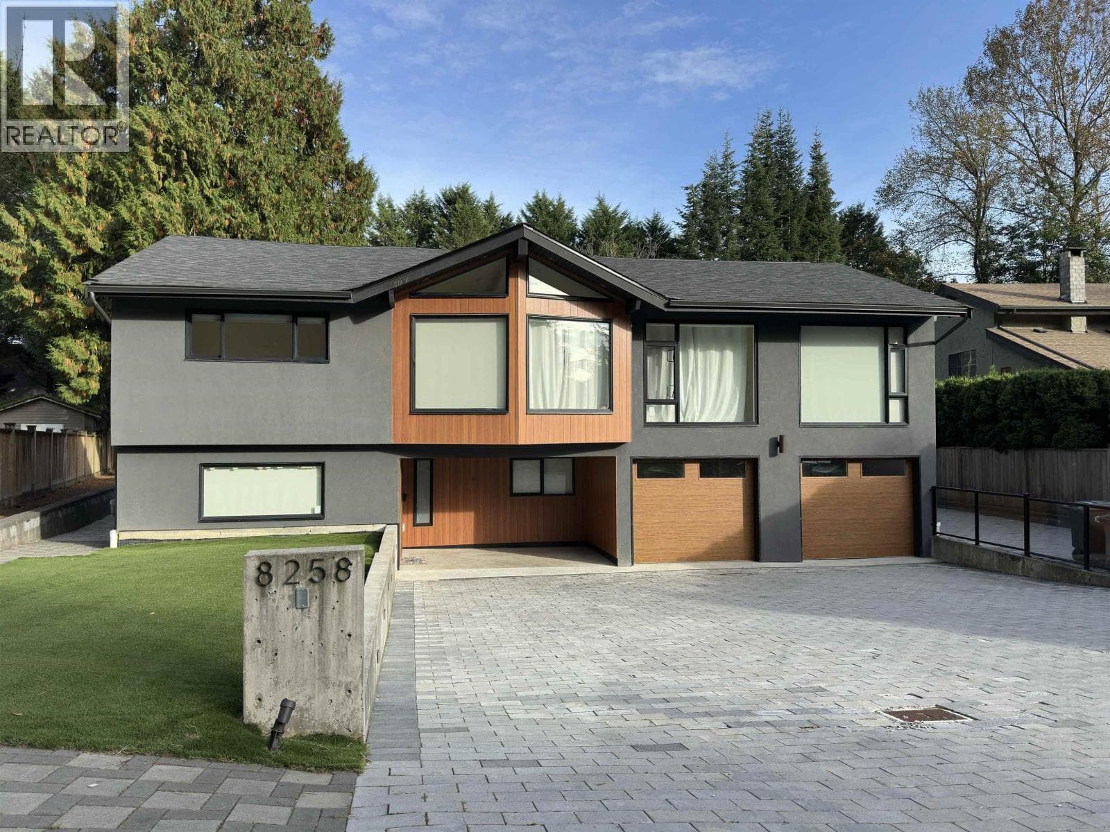 8258 BURNLAKE DRIVE in 