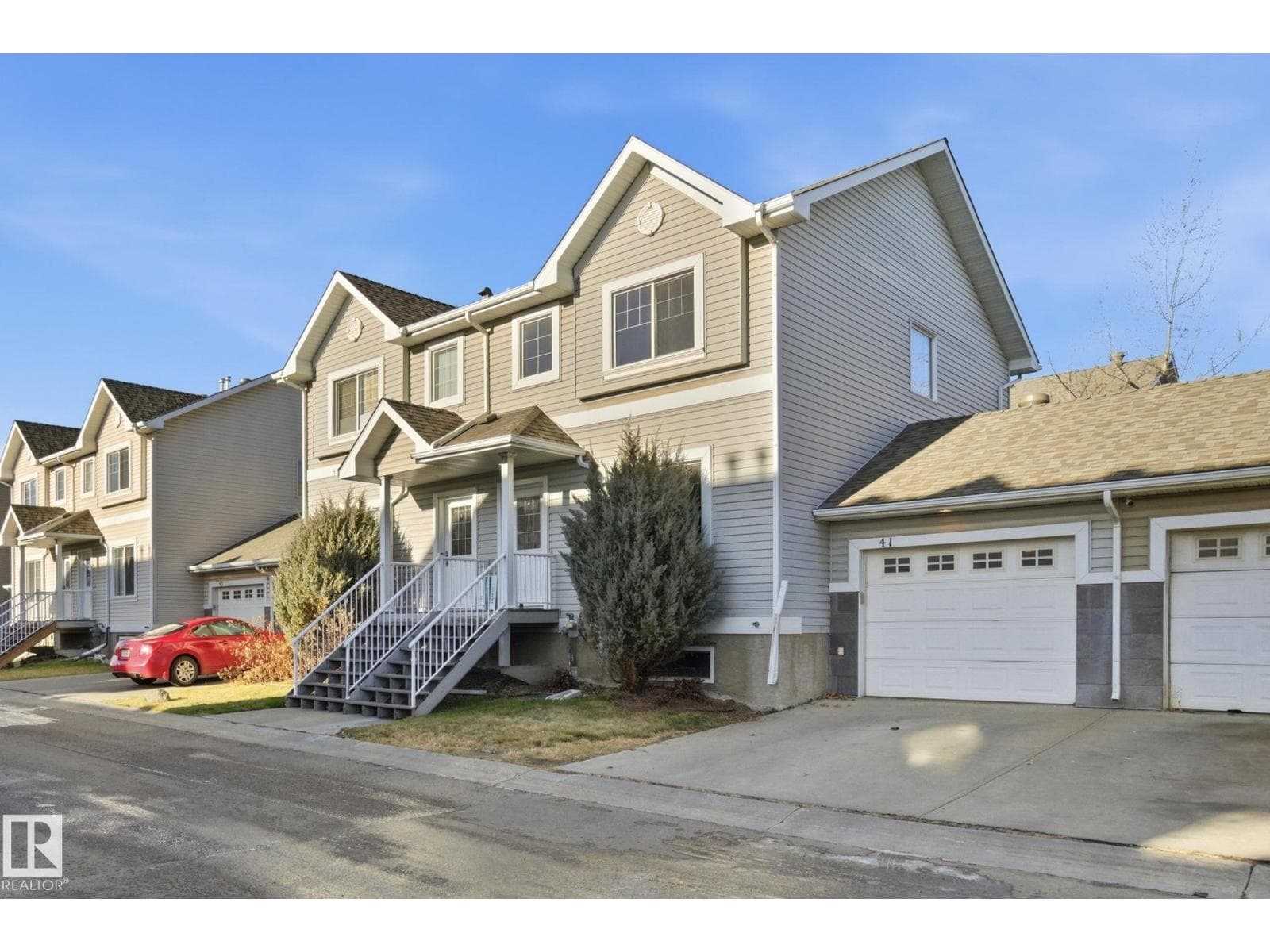 #41 2503 24 ST NW in SILVER BERRY