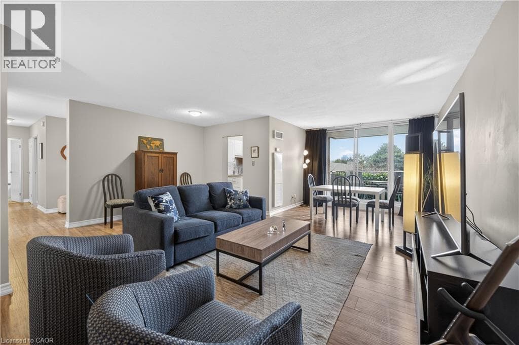 1425 GHENT Avenue Unit# 304 in Maple