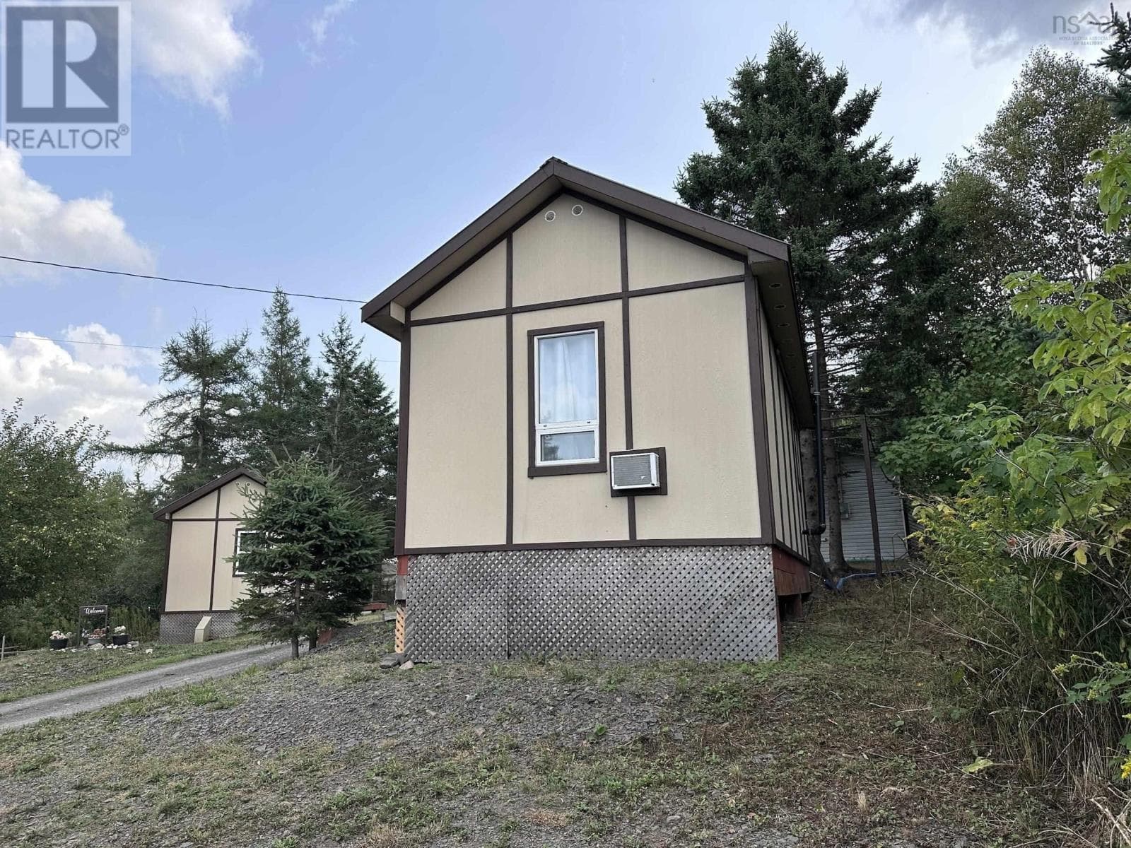 2844 HIGHWAY 215 in 