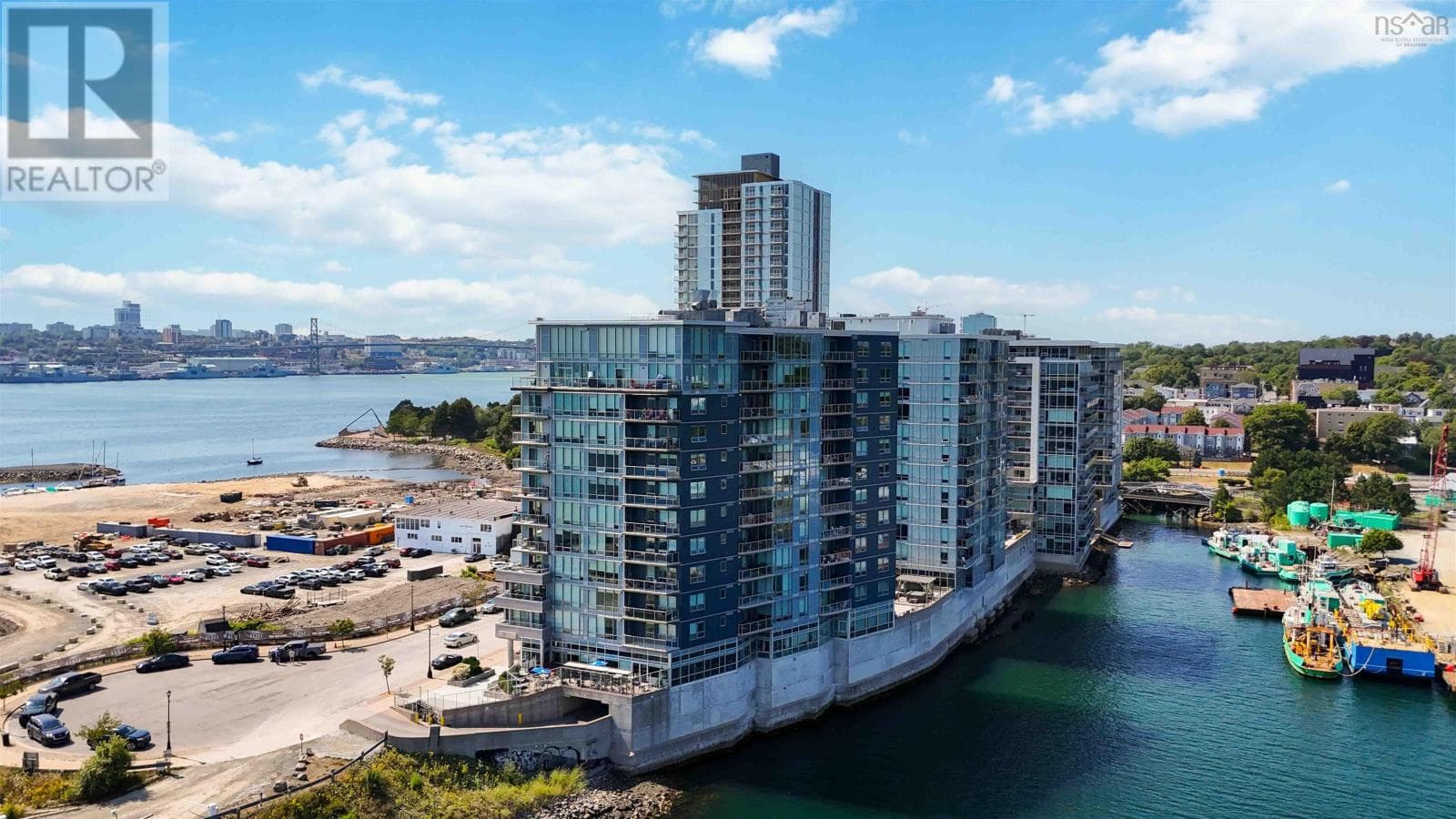 701 67 Kings Wharf Place — photo 2