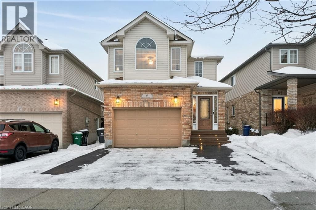 6 HEATHERWOOD PLAZA in Highland West