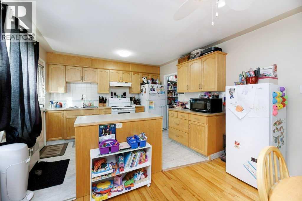 22 Poplar Crescent — photo 5