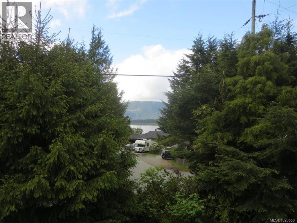 17002 Wickanninish Rd, Victoria — photo 4