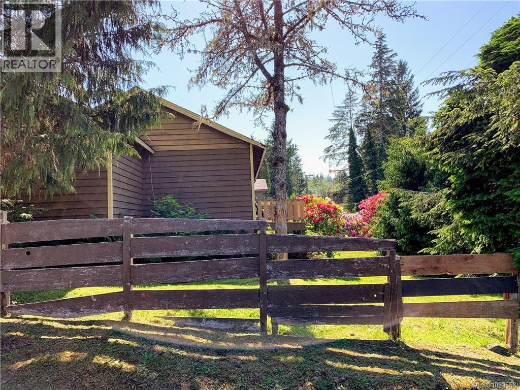17002 Wickanninish Rd, Victoria — photo 5
