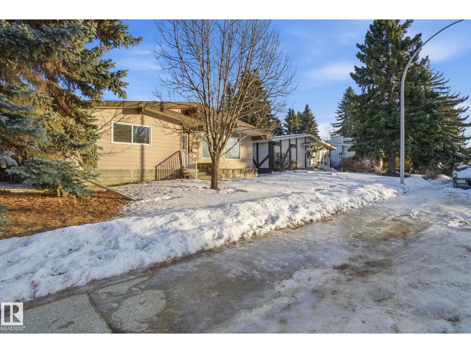 4015 120 STREET NORTHWEST — photo 3