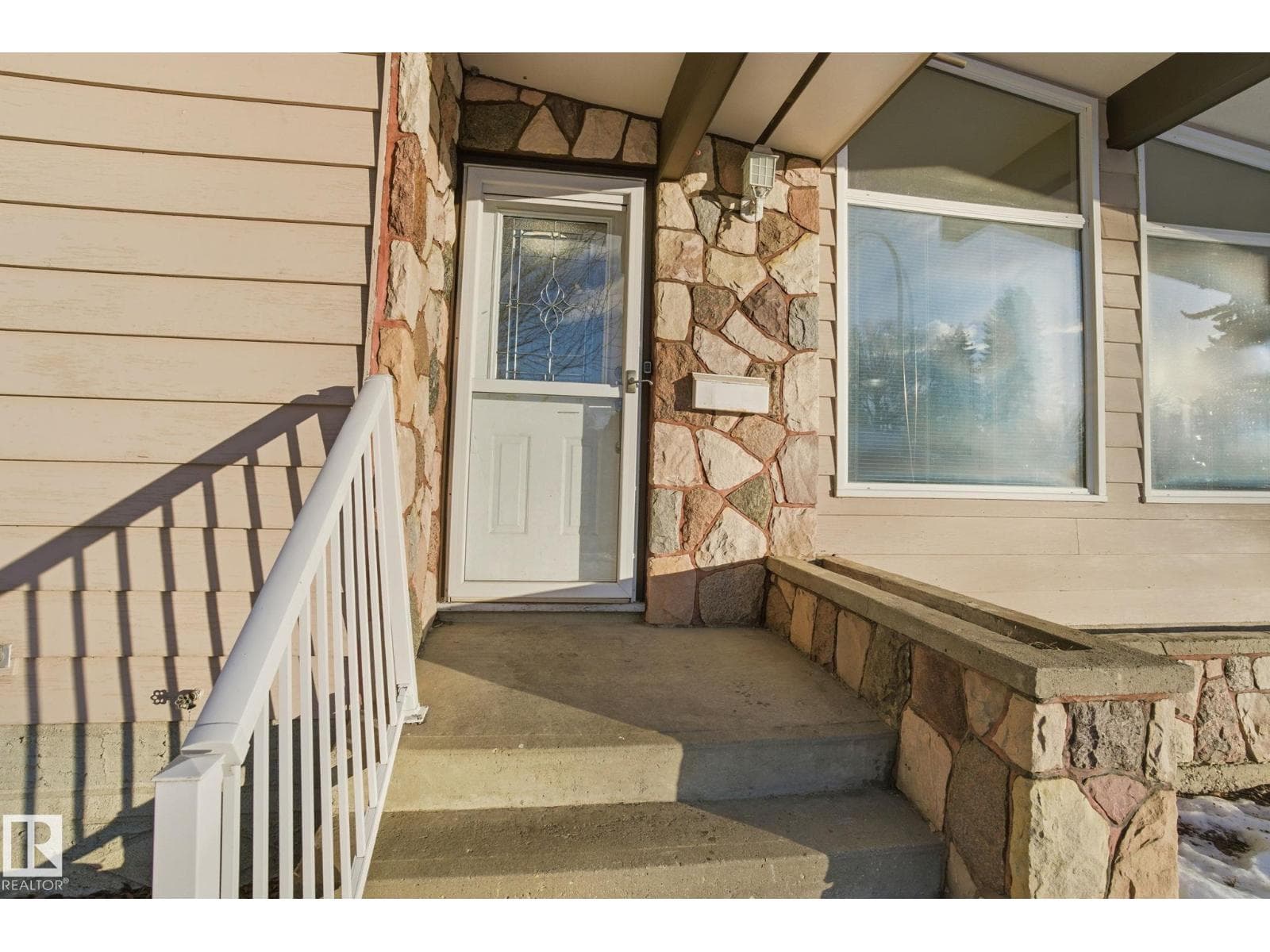 4015 120 STREET NORTHWEST — photo 4