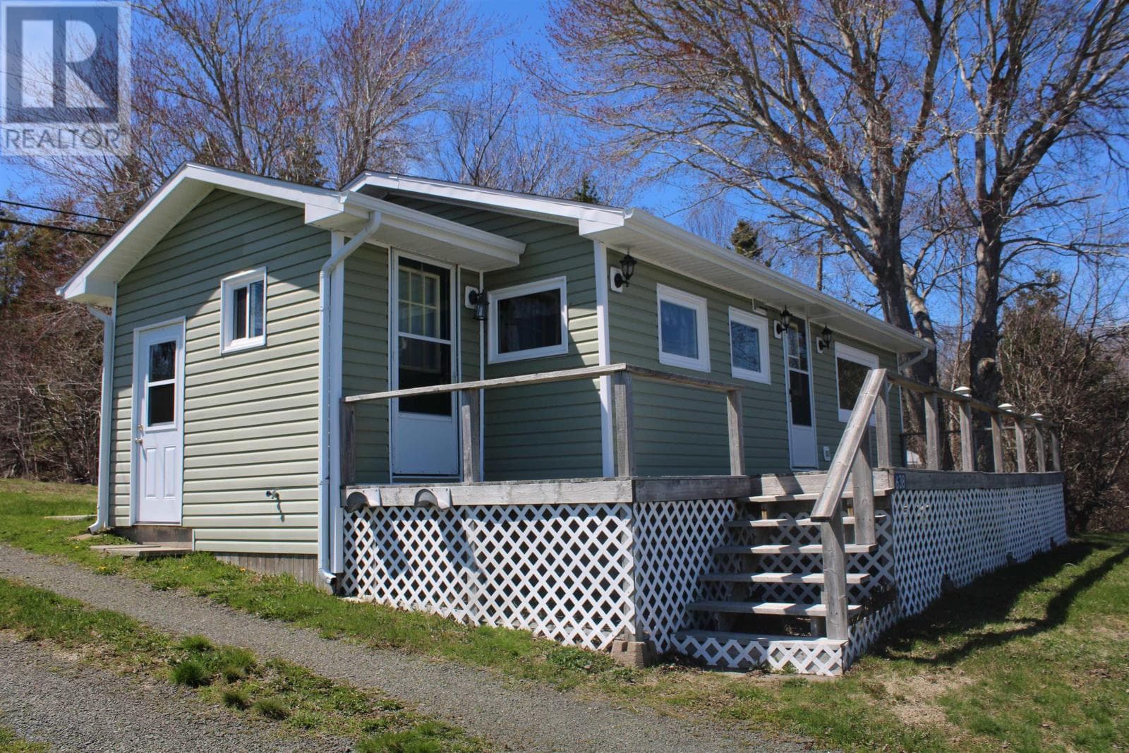 638 FRENCH ROAD — photo 4