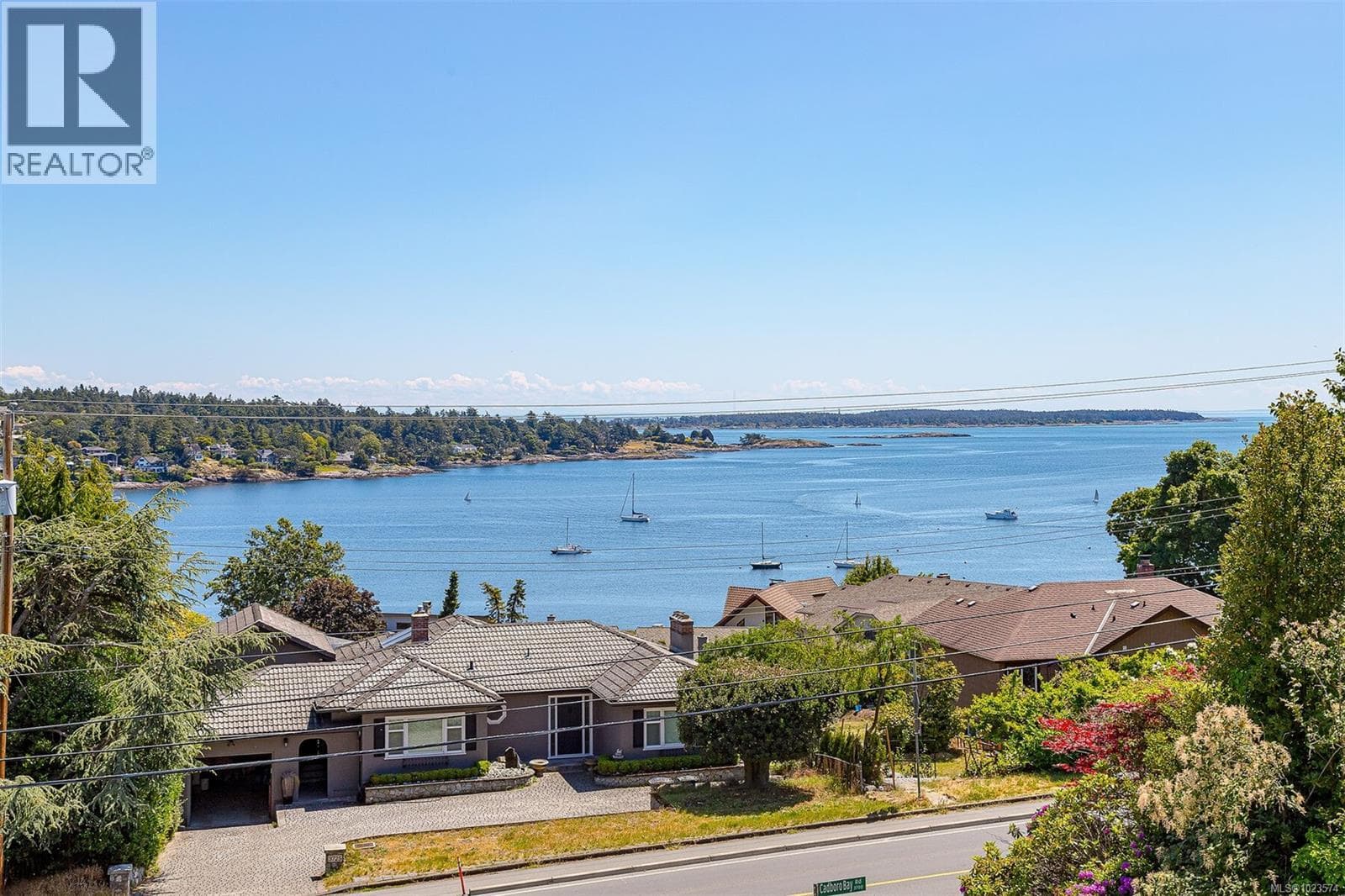 2597 VISTA BAIE ROAD — photo 4