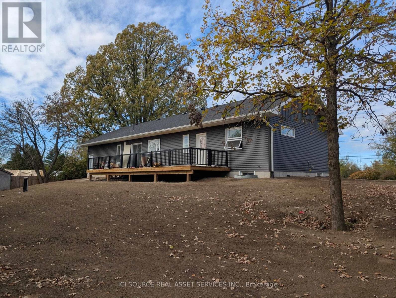 7367 ROGER STEVENS DRIVE — photo 2