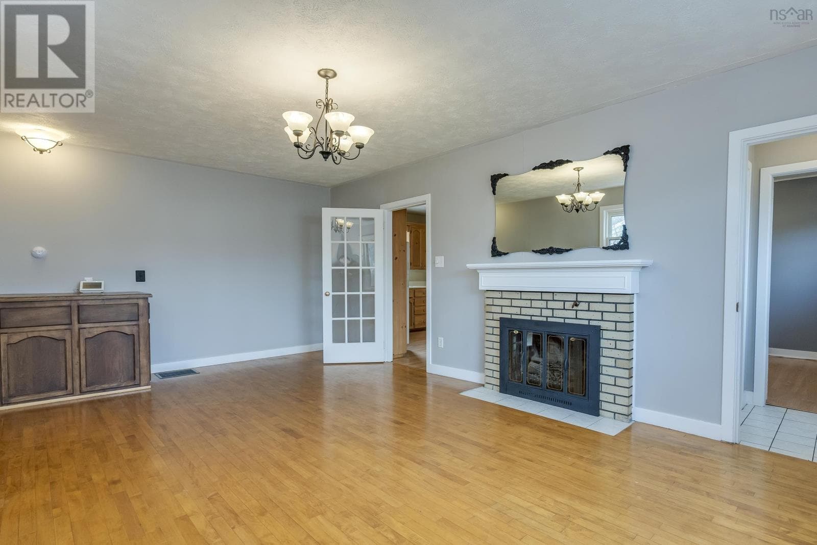 516 WINDSOR STREET — photo 5