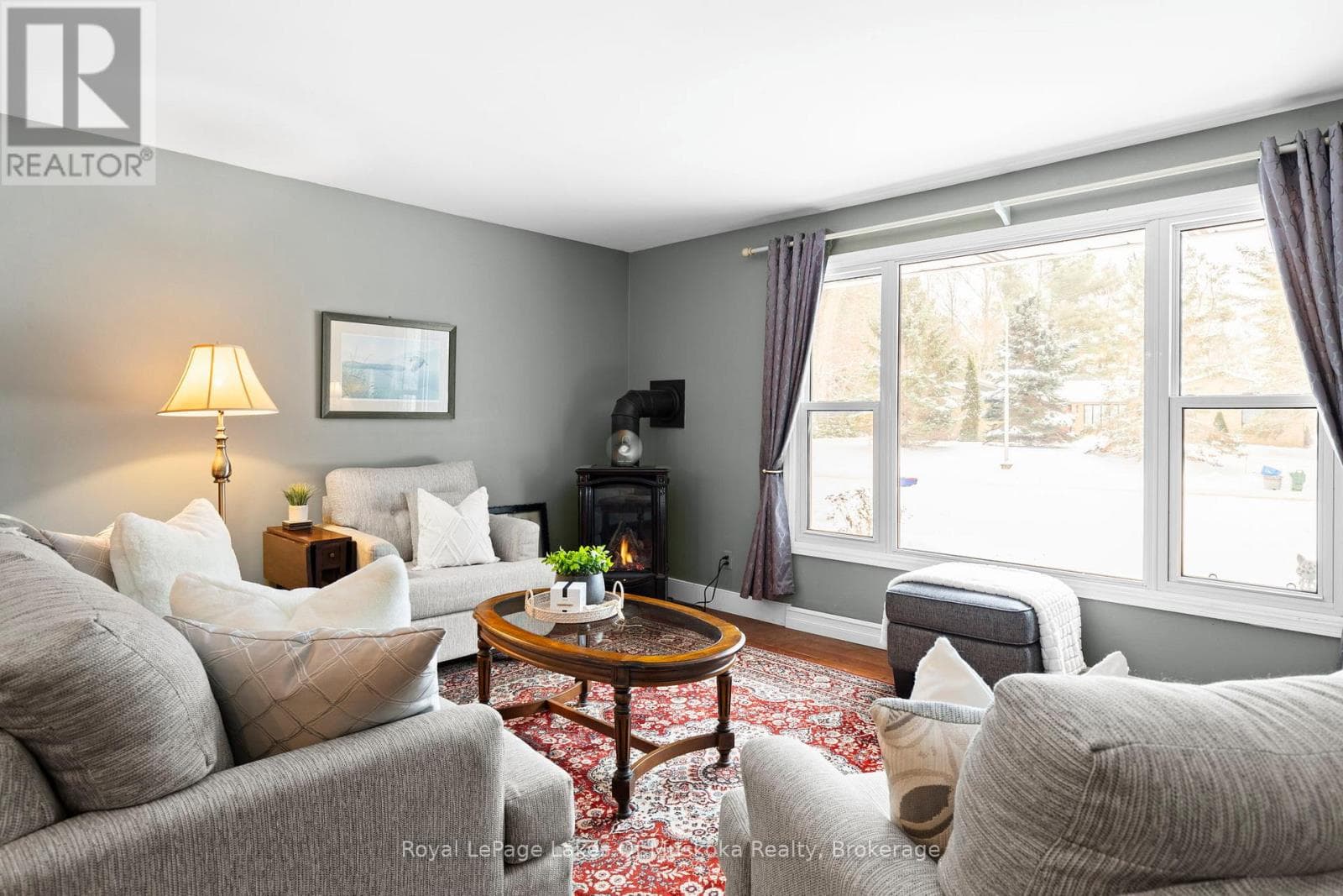 5 BROBST FOREST CRESCENT — photo 4
