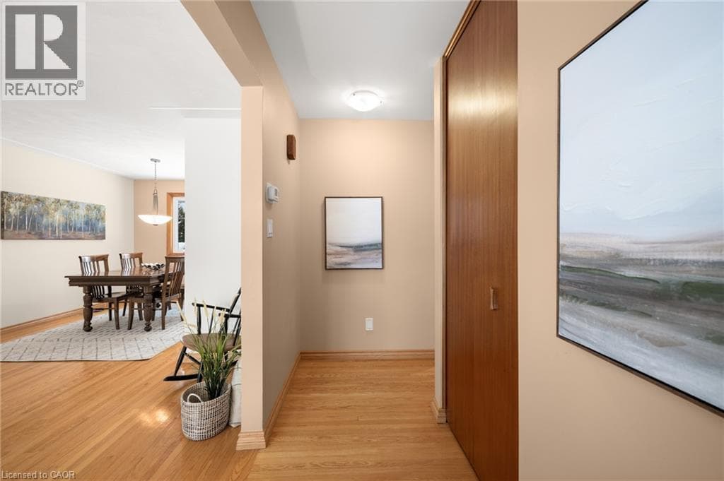 212 WINFIELD AVENUE — photo 5