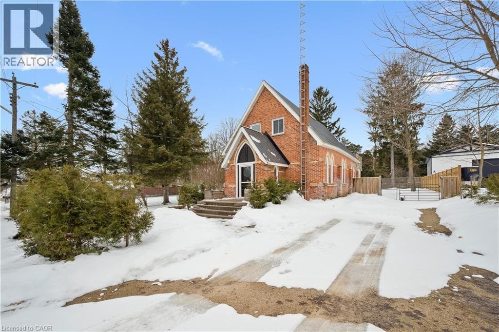 8946 WELLINGTON RD 16 Road in 