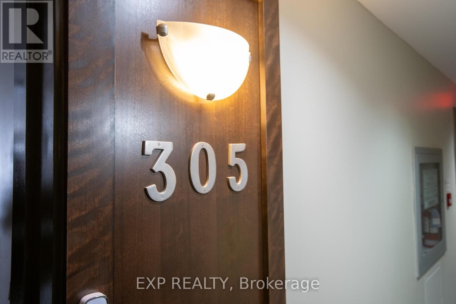 305 - 301 BAYROSE DRIVE — photo 3