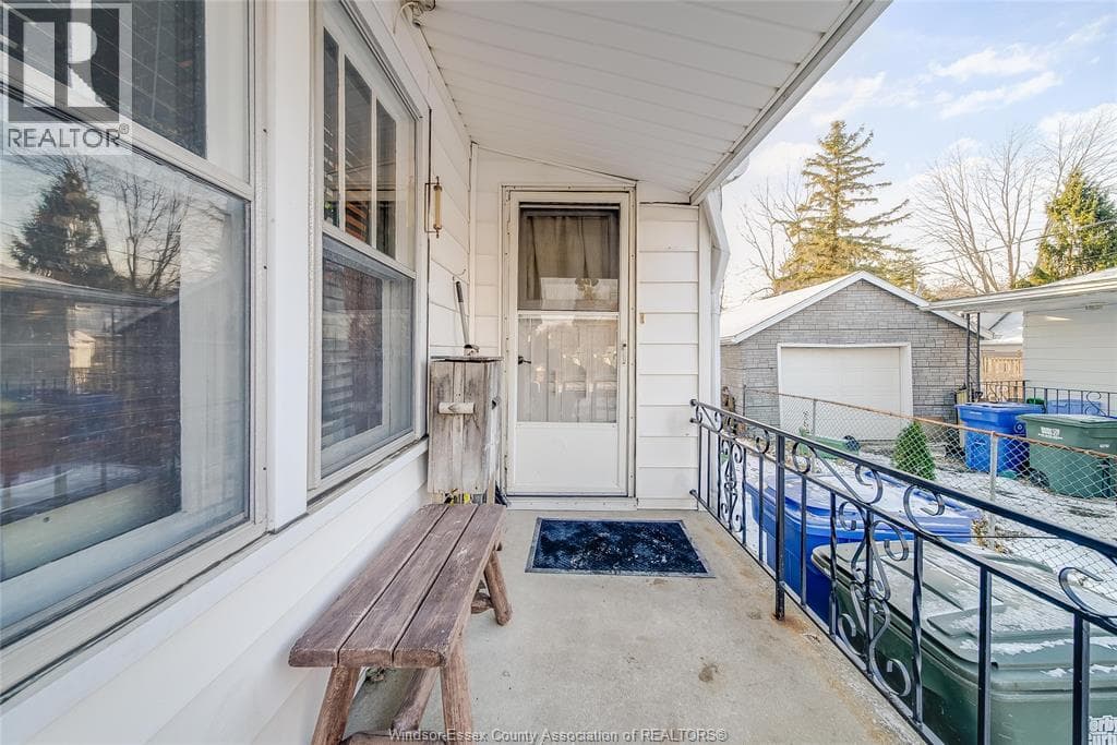 1537 WESTMINSTER AVENUE, Windsor — photo 5