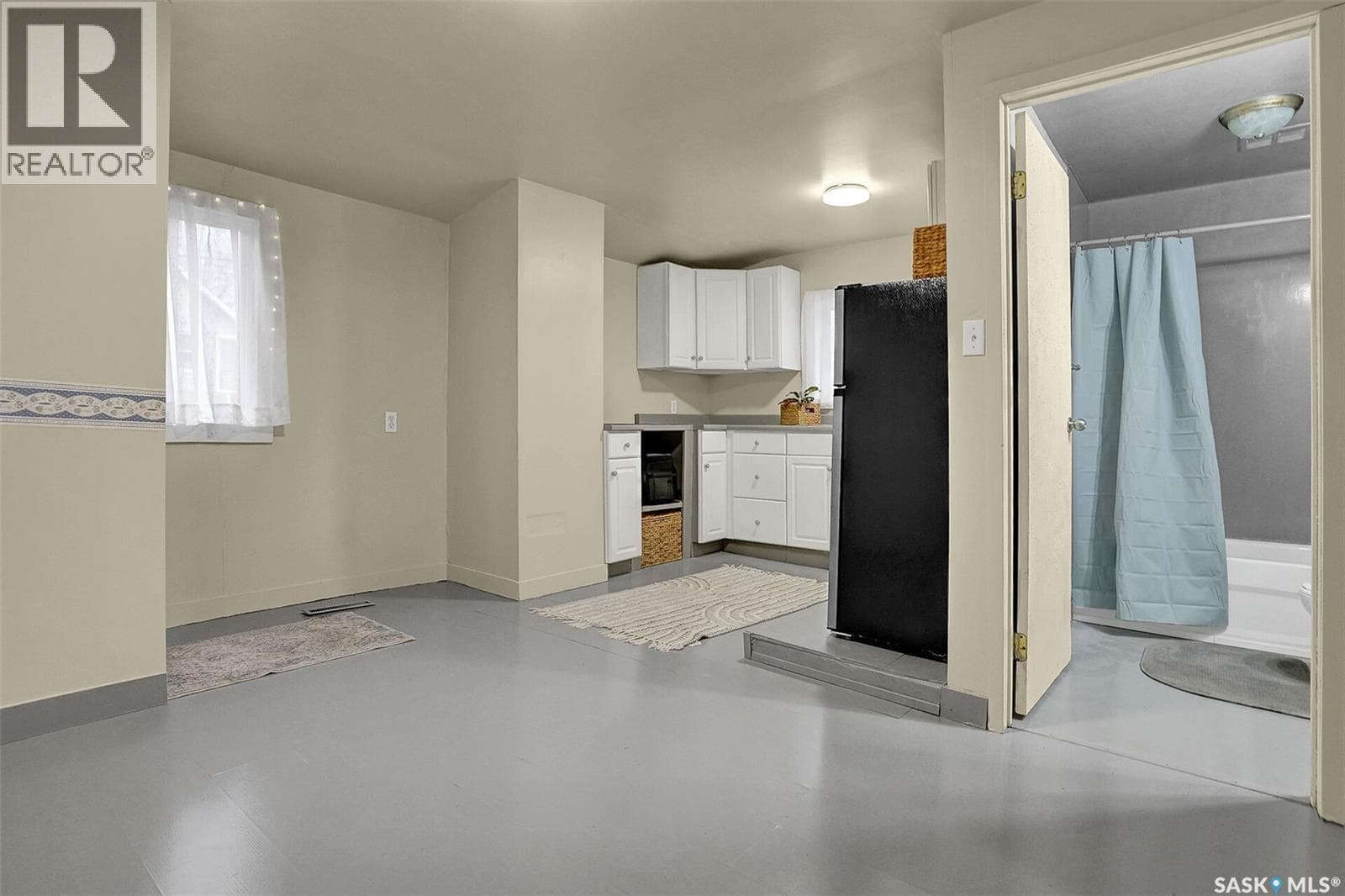 2234 WINNIPEG STREET — photo 2