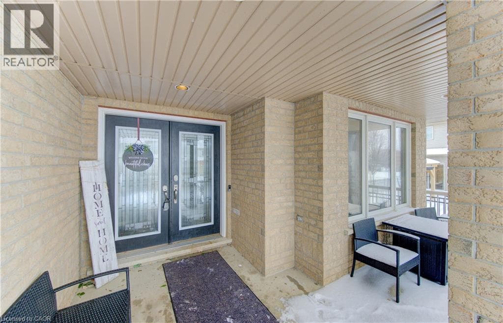 21 WEST TREE DRIVE, Cornerstone — photo 2