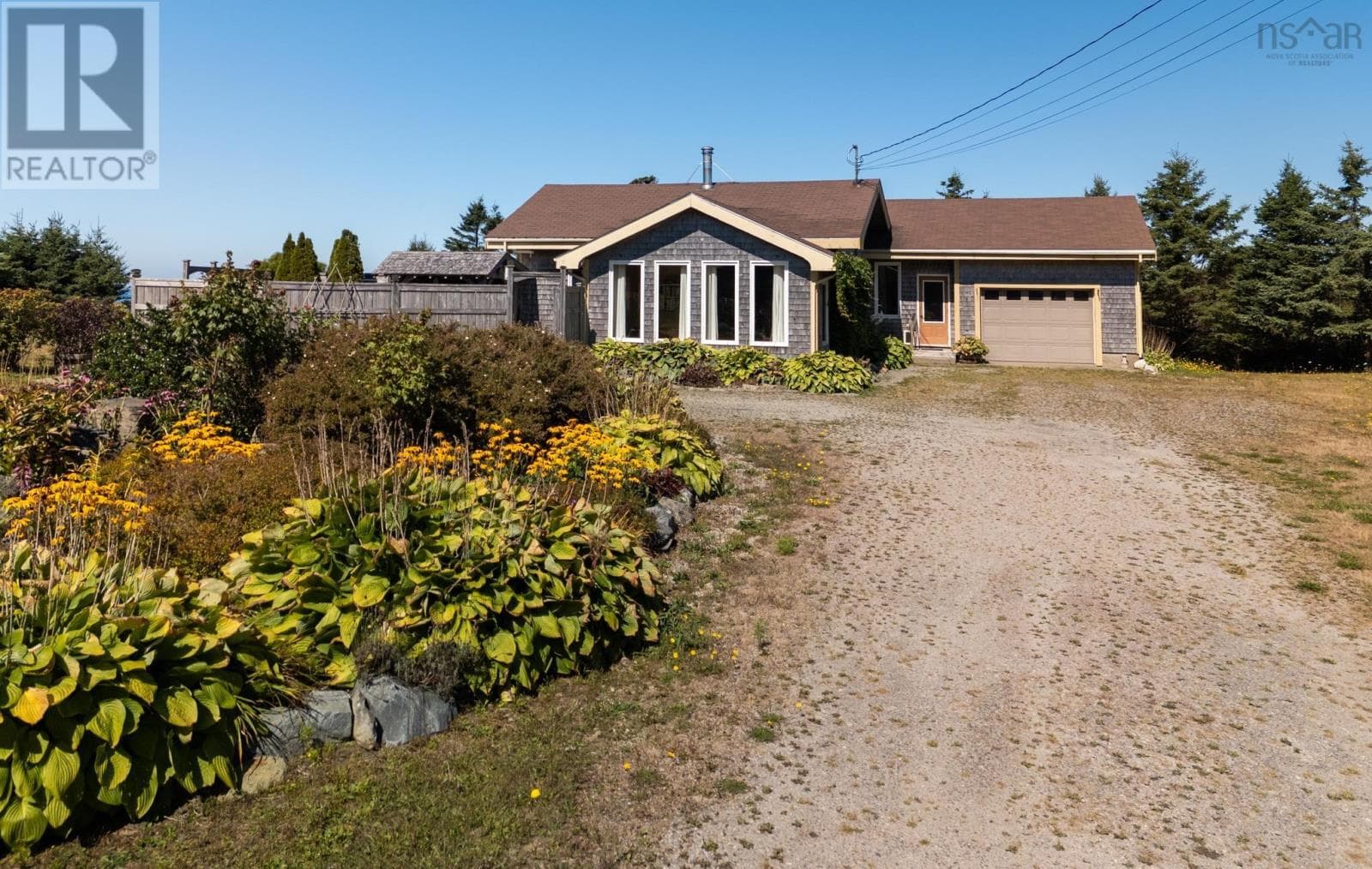 40 COUNTRY LANE — photo 3