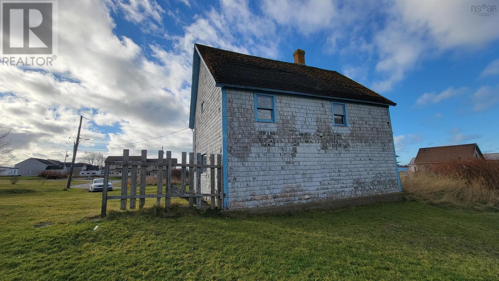 10 PORTERS LANE — photo 4