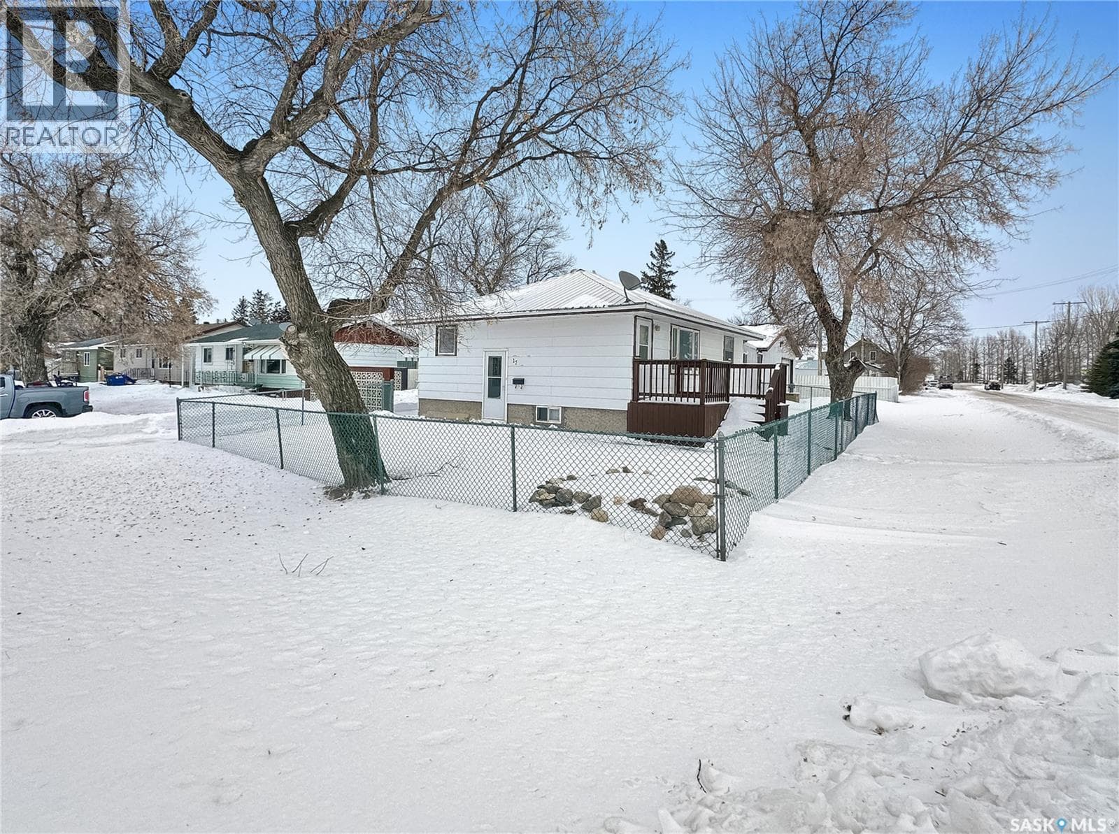 17 JARVIS STREET — photo 2