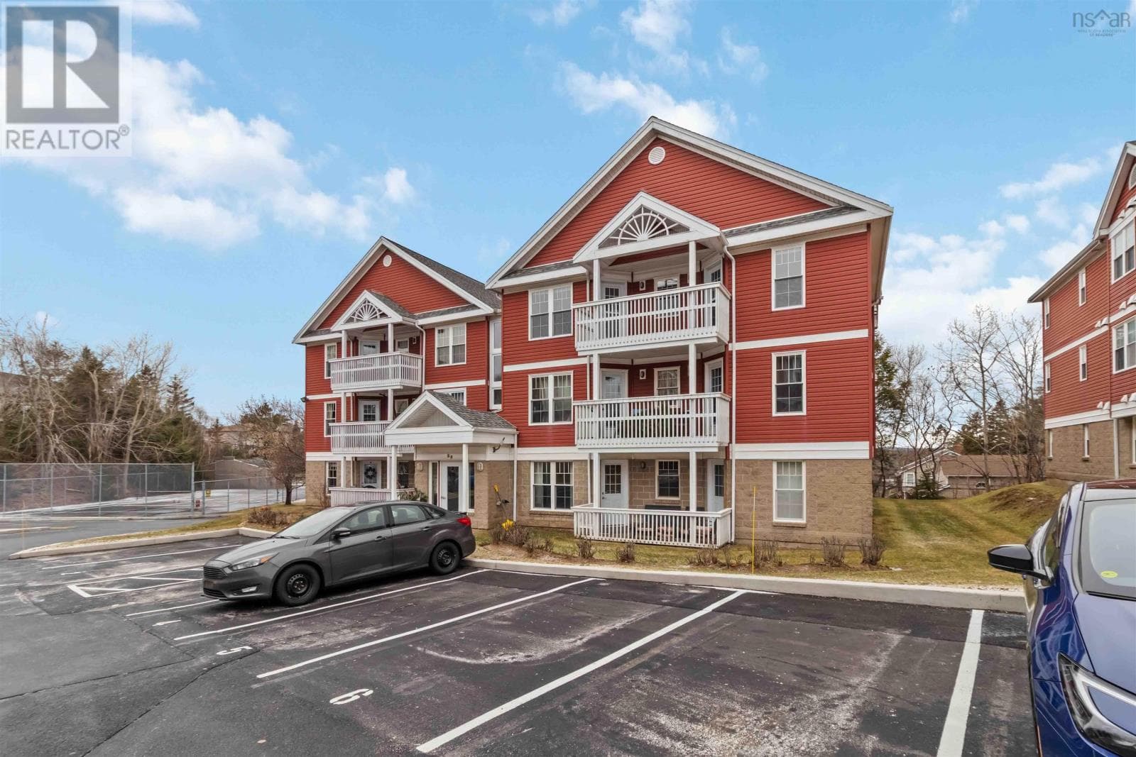 334 88 Moirs Mill Road — photo 4