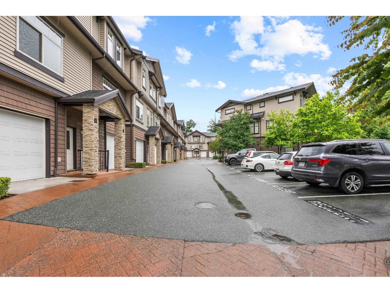 6 2950 LEFEUVRE ROAD — photo 4