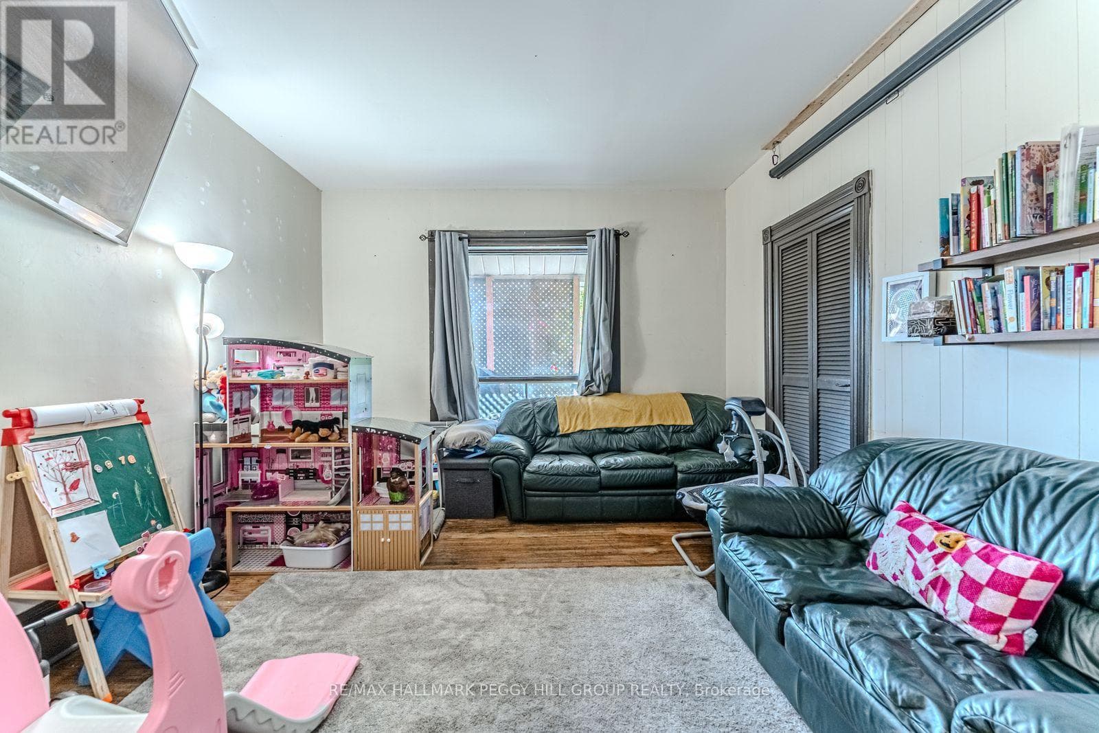 81 INNISFIL STREET — photo 4