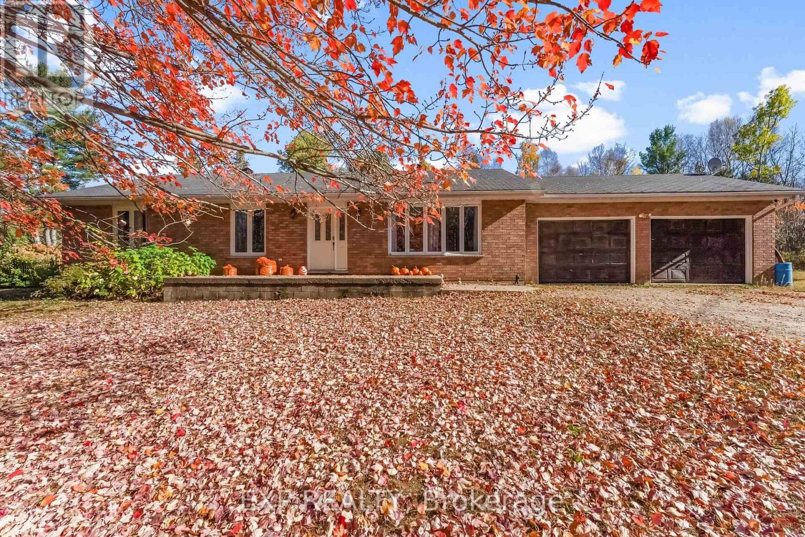 91 HILLCREST AVENUE — photo 2