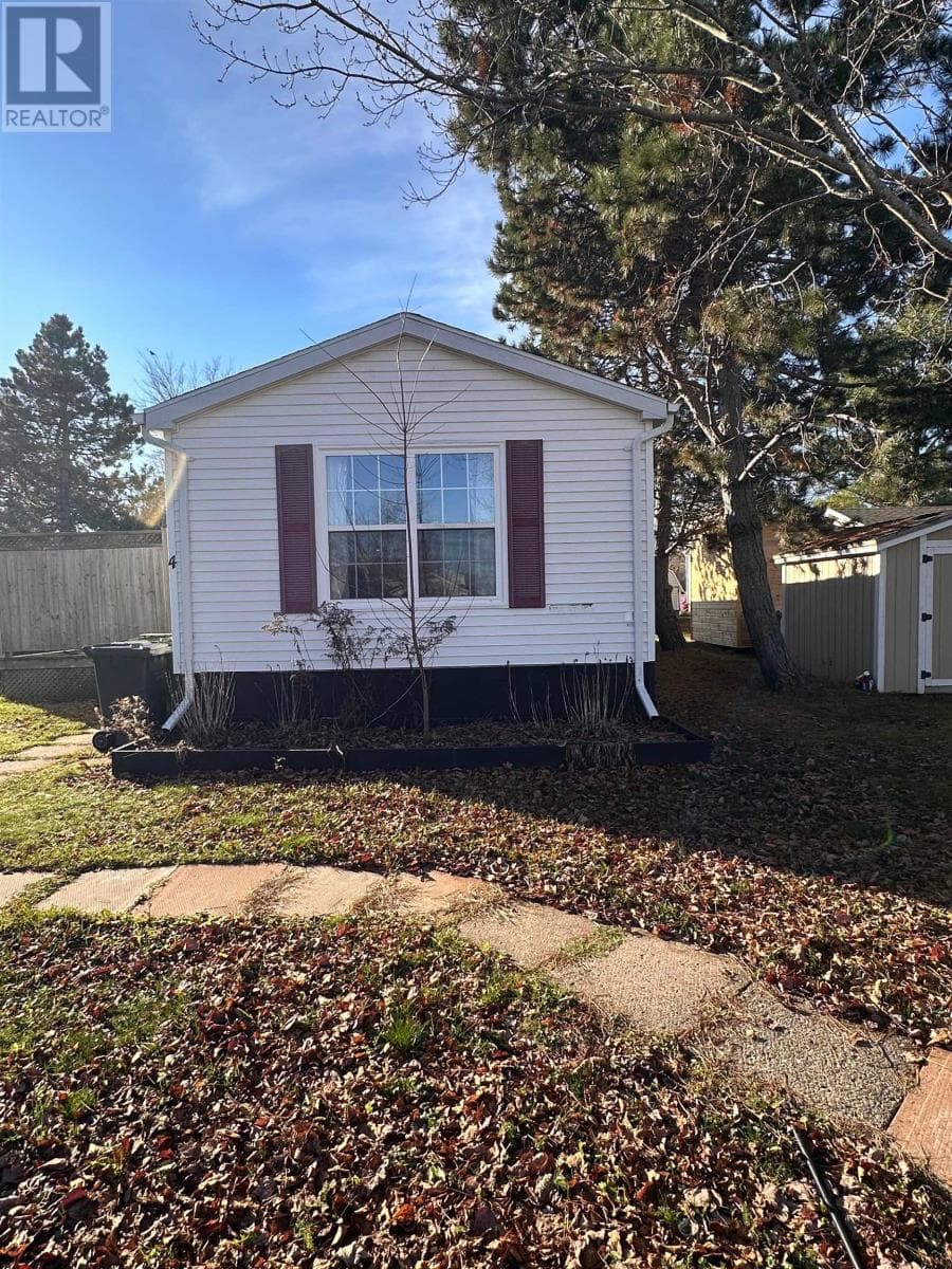 4 SPINNAKER CRESCENT in 