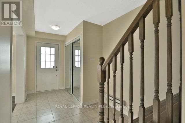 74 - 22 SPRING CREEK DRIVE — photo 2